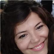 Profesora bilingüe con título C2 Aptis, con experiencia en colegios y clases particulares. Clases de inglés y conversación